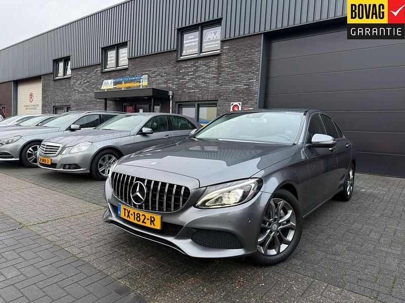 Grijs Occasion 2017 Mercedes C200 Premium Plus Sedan | € 20.950 (Goede deal) - Afbeelding 1/4