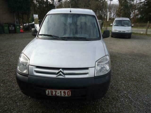 Zilver Gebruikt 2010 Citroën Berlingo MPV | € 2.950 (Eerlijke prijs) - Afbeelding 1/4
