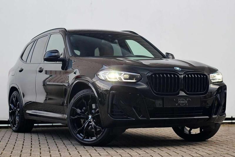 Zwart Gebruikt 2021 BMW X3 Executive SUV | € 38.450 (Iets duurder) - Afbeelding 1/4