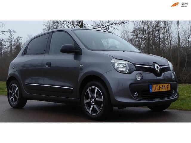 Grijs (metallic) Occasion 2018 Renault Twingo Intens Hatchback | € 7.999 (Goede deal) - Afbeelding 1/4