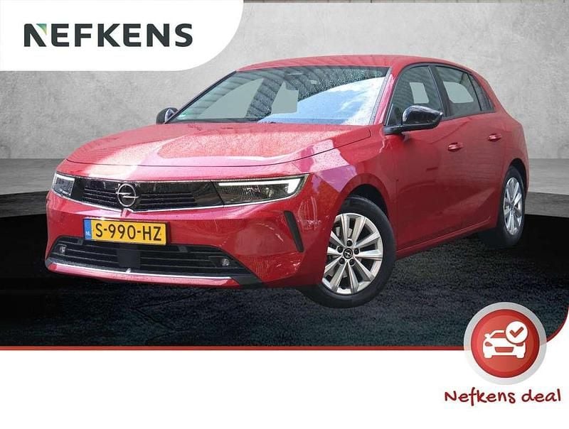 Occasion Opel Astra 110 PK (80 kW) 2023 Rood Hatchback