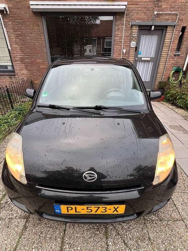 Occasion Daihatsu Sirion 69 PK (50 kW) 2008 Zwart Hatchback