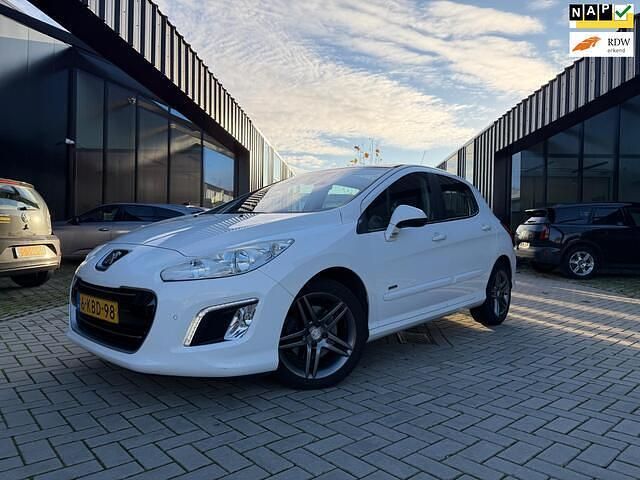 Wit Gebruikt 2013 Peugeot 308 Sportium Hatchback | € 4.750 (Goede deal) - Afbeelding 1/4