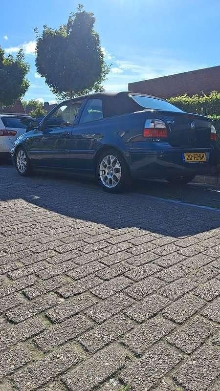 Occasion VW Golf Cabriolet Highline 90 PK (66 kW) 2000 Blauw Cabriolet