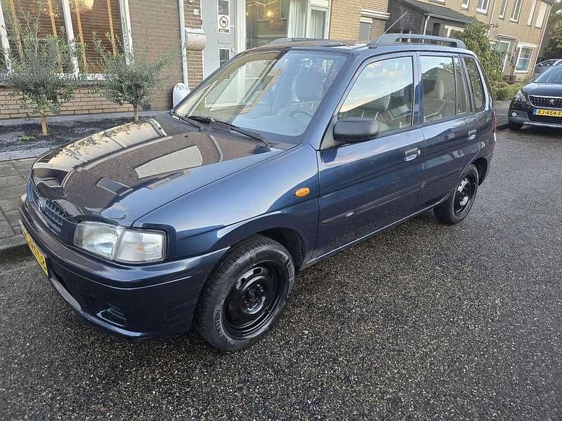Blauw Gebruikt 1999 Mazda Demio Hatchback | € 700 - Afbeelding 1/4