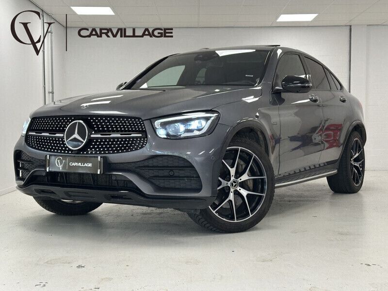 Suv Gebruikt 2020 Mercedes GLC300 AMG Line Premium Plus Coupé | € 48.995 - Afbeelding 1/4