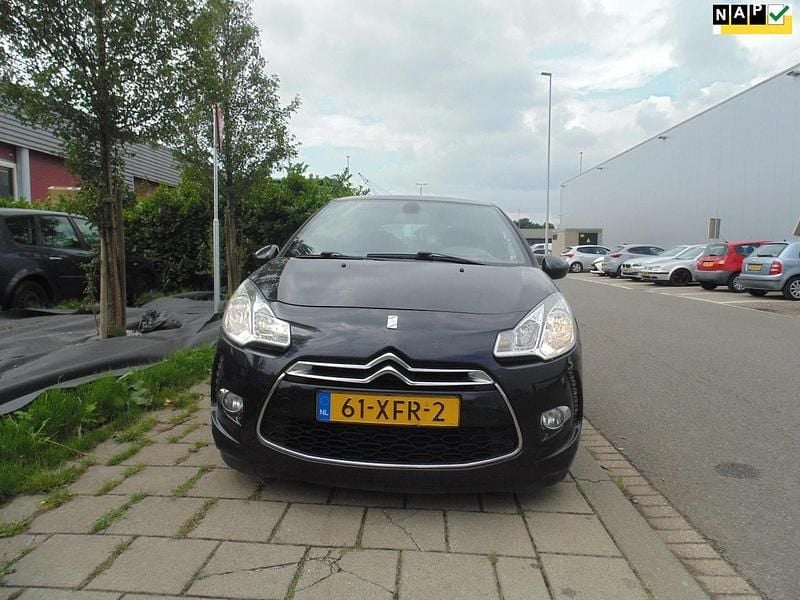 Zwart Gebruikt 2012 Citroën DS3 So Chic Hatchback | € 4.850 (Eerlijke prijs) - Afbeelding 1/4
