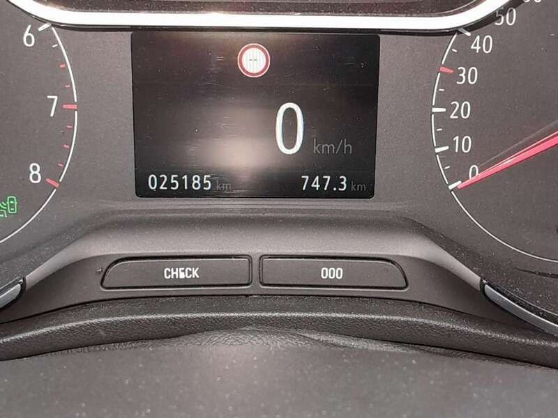 Zwart Gebruikt 2020 Opel Crossland X Innovation SUV | € 14.500 (Goede deal) - Afbeelding 1/4