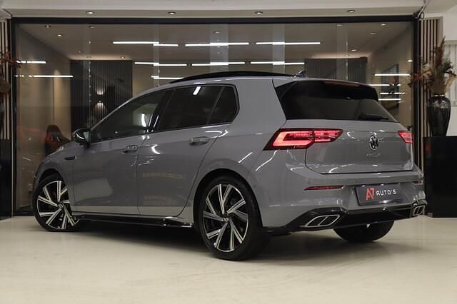 Occasion VW Golf VIII Business 150 PK (110 kW) 2021 Grijs Hatchback