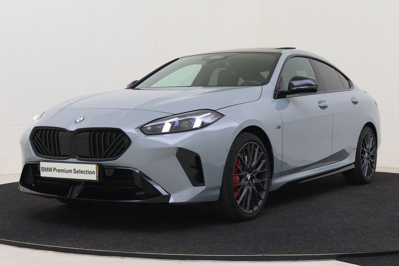 Grijs Gebruikt 2025 BMW 220 M Sport Coupé | € 48.950 (Eerlijke prijs) - Afbeelding 1/4