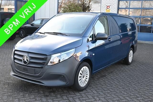 Blauw Occasion 2024 Mercedes Vito Van | € 34.950 (Super prijs) - Afbeelding 1/4