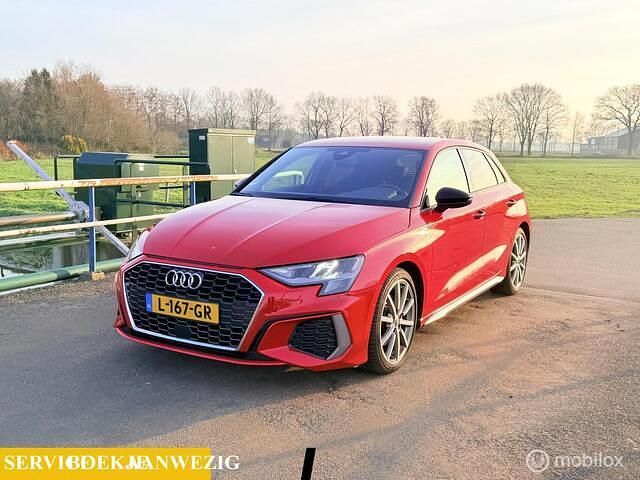 Occasion Audi A3 Sportback Comfort 150 PK (110 kW) 2020 Rood Hatchback