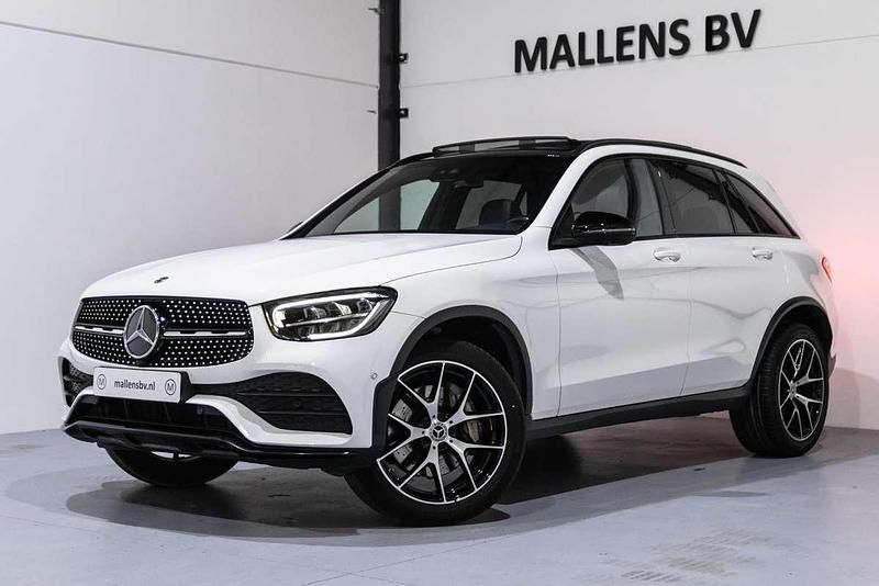 Occasion Mercedes GLC300e AMG 320 PK (235 kW) 2021 Wit SUV