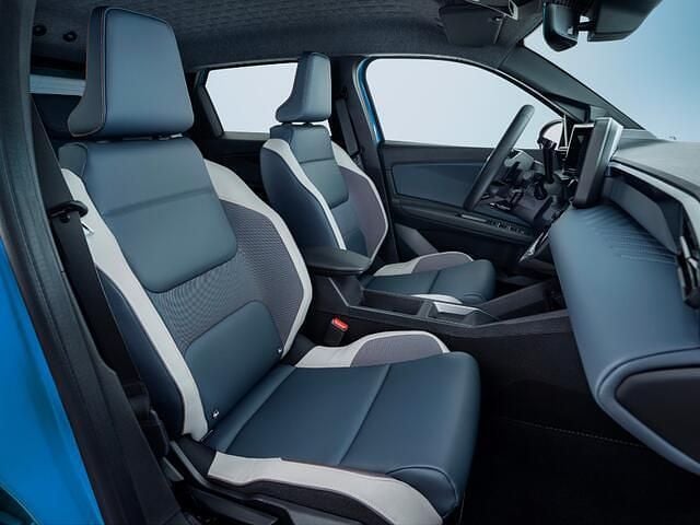 Nieuw Nissan Micra 90 kW (123 PK) 2025 Zilver Hatchback