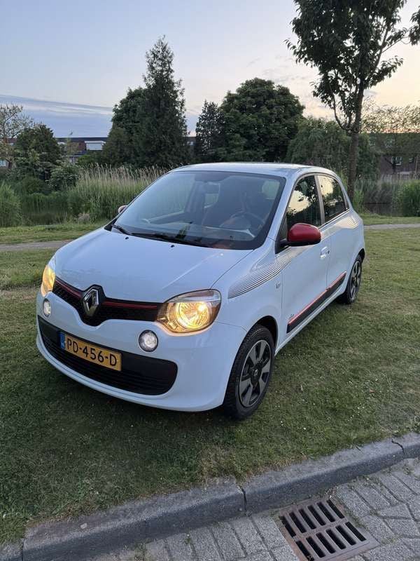 Wit Gebruikt 2017 Renault Twingo Collection Hatchback | € 5.350 (Goede deal) - Afbeelding 1/4