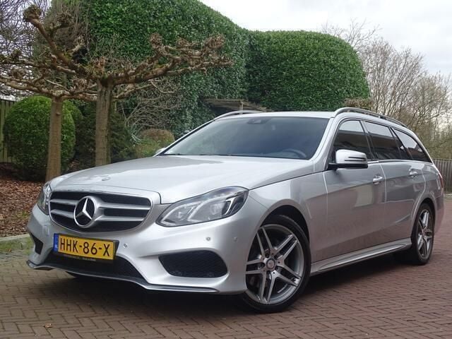 Grijs Gebruikt 2013 Mercedes 220 AMG Stationwagen | € 1.111 (Eerlijke prijs) - Afbeelding 1/4