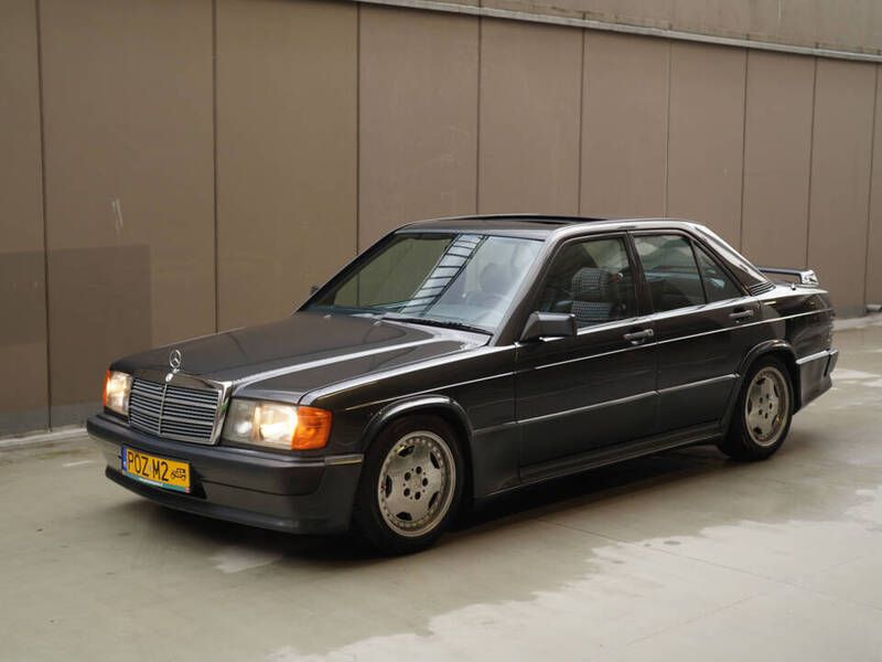 Zwart199 Gebruikt 1984 Mercedes 190 Sedan | € 19.000 - Afbeelding 1/4