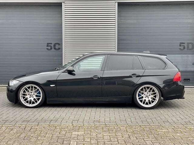 Occasion BMW 330 Executive 231 PK (169 kW) 2006 Zwart Stationwagen