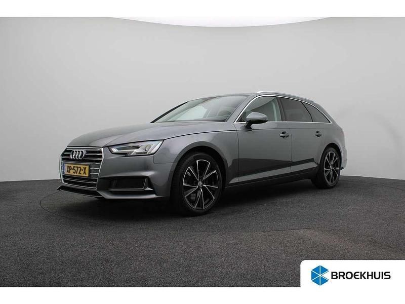 Grijs Gebruikt 2019 Audi A4 Sport Stationwagen | € 24.900 (Eerlijke prijs) - Afbeelding 1/4