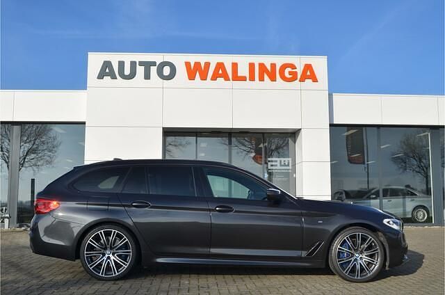 Occasion BMW 540 Executive 341 PK (250 kW) 2019 Grijs Stationwagen