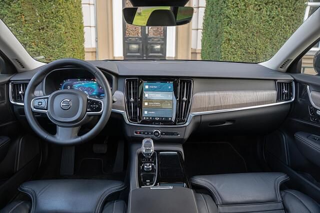 Occasion Volvo V90 Ultimate 456 PK (335 kW) 2022 Zwart Stationwagen