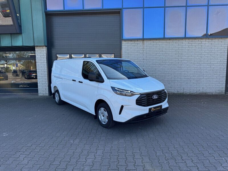 Wit Nieuw 2024 Ford Transit Custom Trend Van | € 31.950 (Goede deal) - Afbeelding 1/4