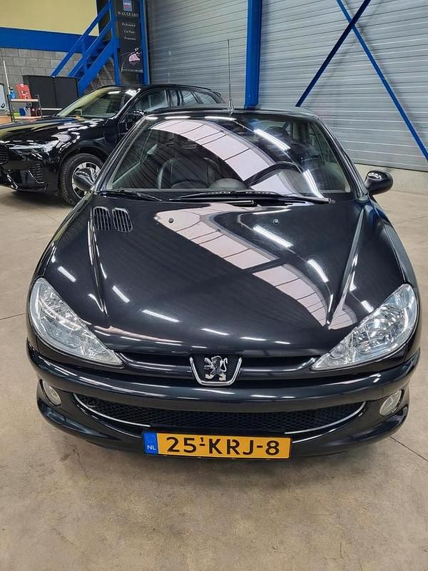 Gebruikt 2004 Peugeot 206 CC Cabriolet | € 1.350 (Eerlijke prijs) - Afbeelding 1/4