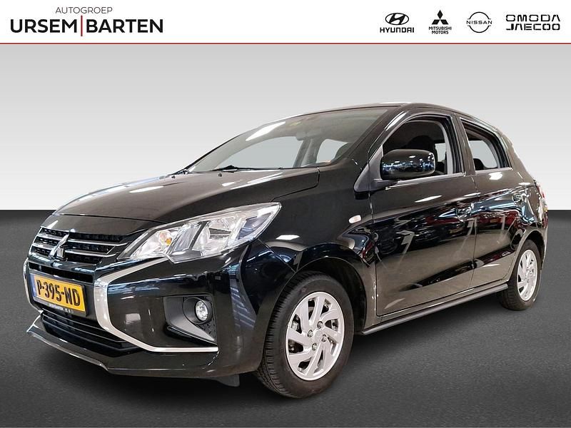 Zwart Occasion 2022 Mitsubishi Space Star Intense Hatchback | € 12.900 (Goede deal) - Afbeelding 1/4