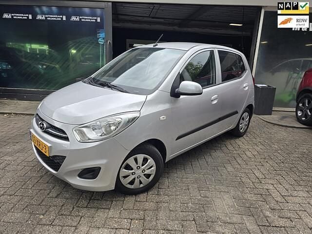 Grijs Gebruikt 2012 Hyundai i10 Hatchback | € 3.850 (Eerlijke prijs) - Afbeelding 1/4