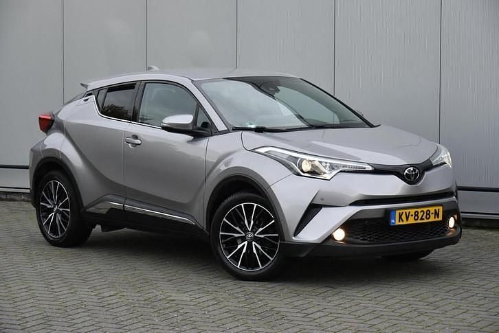 Grijs Gebruikt 2016 Toyota C-HR Edition SUV | € 15.995 (Eerlijke prijs) - Afbeelding 1/4