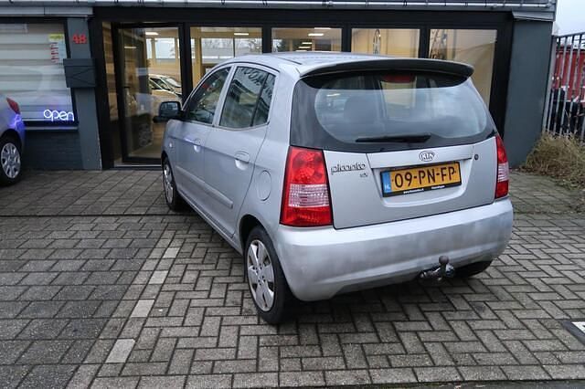 Occasion Kia Picanto EX 65 PK (47 kW) 2004 Grijs (metallic) Hatchback