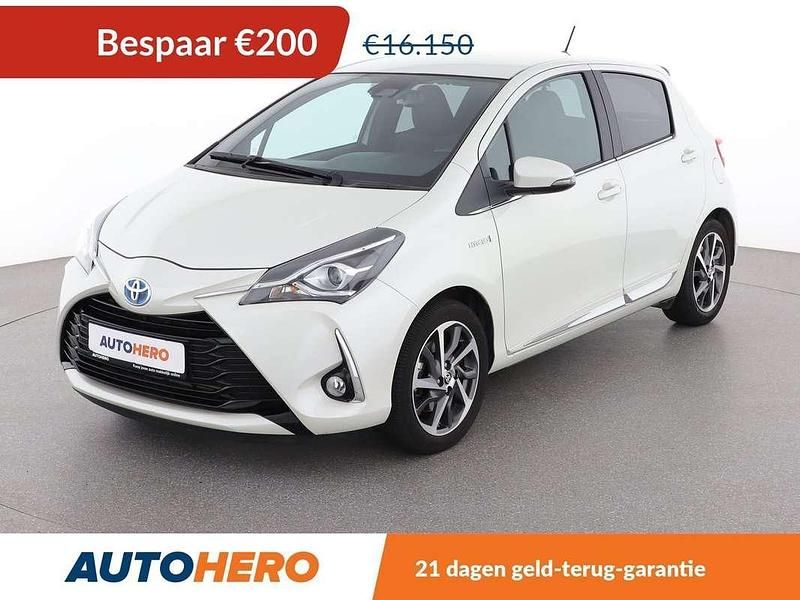 Wit Gebruikt 2018 Toyota Yaris Hybrid Hatchback | € 16.149 (Goede deal) - Afbeelding 1/3