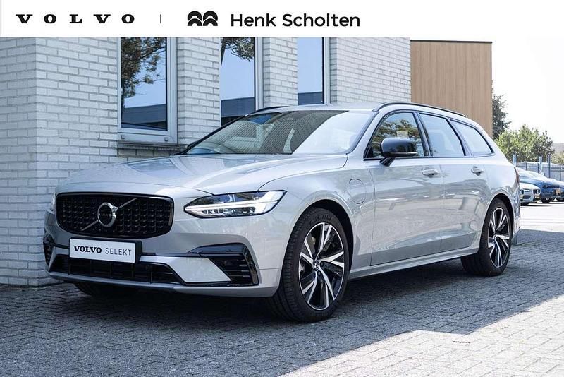 Grijs Nieuw 2025 Volvo V90 Plus Stationwagen | € 56.950 - Afbeelding 1/3
