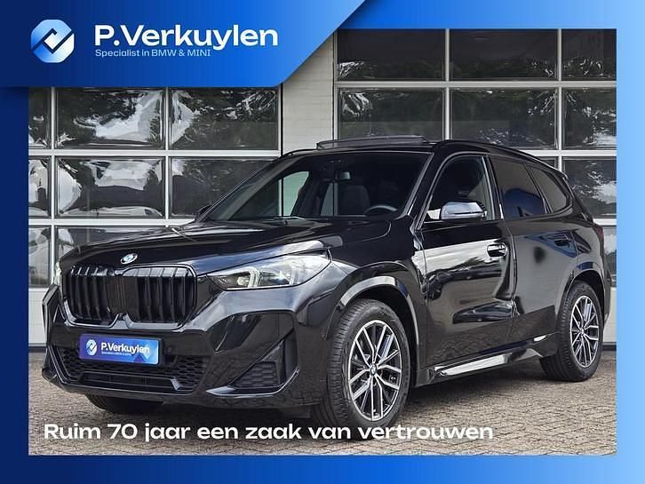 Zwart Gebruikt 2023 BMW X1 M Sport SUV | € 48.450 (Iets duurder) - Afbeelding 1/4