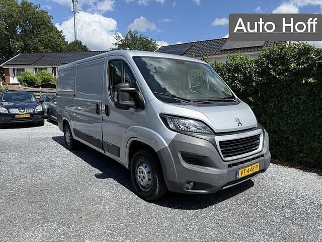 Grijs Gebruikt 2016 Peugeot Boxer Van | € 6.450 (Goede deal) - Afbeelding 1/4