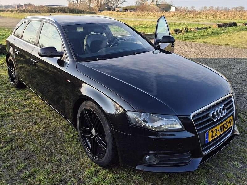 Zwart Occasion 2010 Audi A4 Proline Stationwagen | € 6.950 (Eerlijke prijs) - Afbeelding 1/4