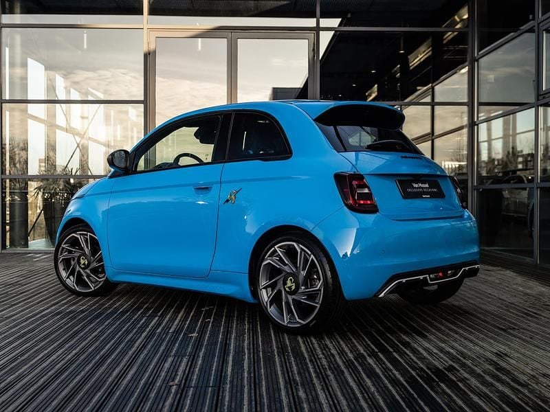 Occasion Abarth 500e Scorpionissima 114 kW (155 PK) 2023 Blauw Hatchback