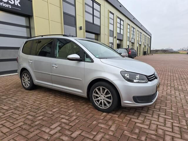 Grijs Occasion 2011 VW Touran Comfortline MPV | € 4.900 (Goede deal) - Afbeelding 1/4