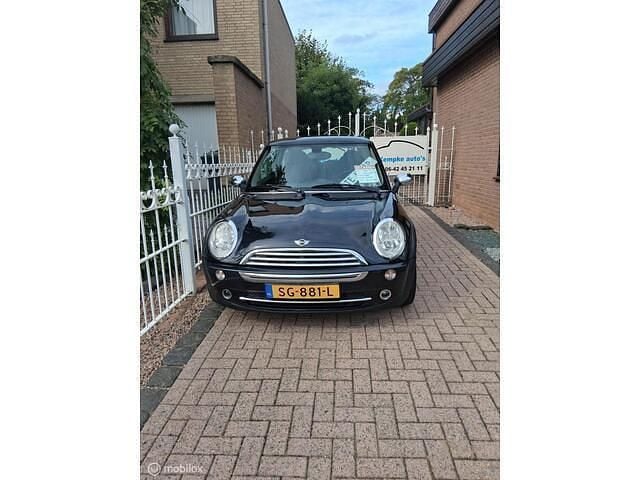Zwart Gebruikt 2007 Mini Cooper Hatchback | € 1.950 (Super prijs) - Afbeelding 1/4