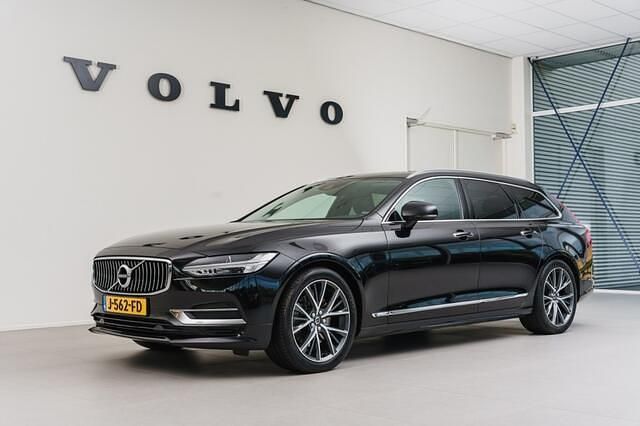 Zwart (metallic) Gebruikt 2020 Volvo V90 Business Edition Stationwagen | € 35.900 (Eerlijke prijs) - Afbeelding 1/4