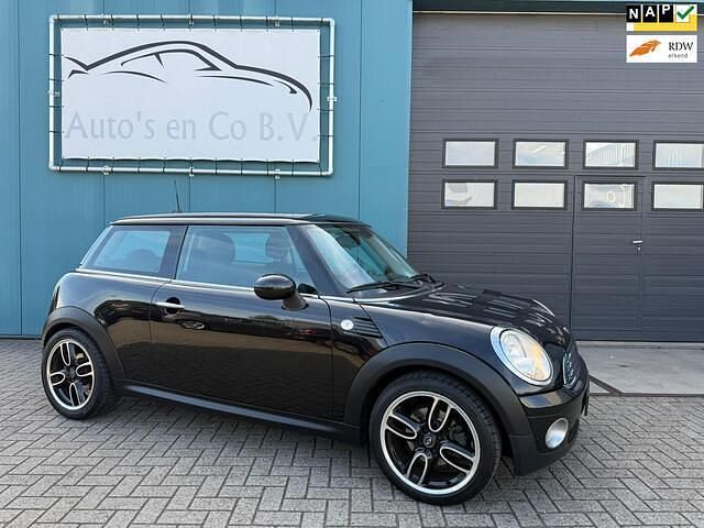 Zwart Gebruikt 2010 Mini Cooper Hatchback | € 3.650 (Goede deal) - Afbeelding 1/4
