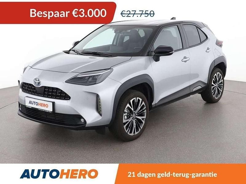 Grijs Gebruikt 2022 Toyota Yaris Cross SUV | € 24.949 (Goede deal) - Afbeelding 1/3