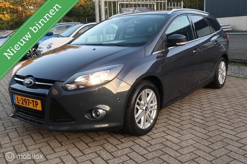 Grijs Gebruikt 2014 Ford Focus Titanium Stationwagen | € 7.250 (Eerlijke prijs) - Afbeelding 1/4