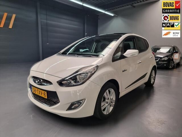 Wit Occasion 2012 Hyundai ix20 Hatchback | € 10.750 (Duur) - Afbeelding 1/4