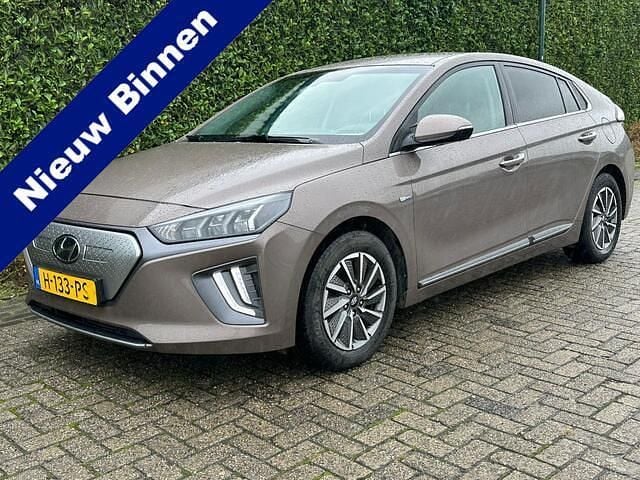 Bruin Gebruikt 2020 Hyundai Ioniq Comfort Hatchback | € 14.845 (Eerlijke prijs) - Afbeelding 1/4