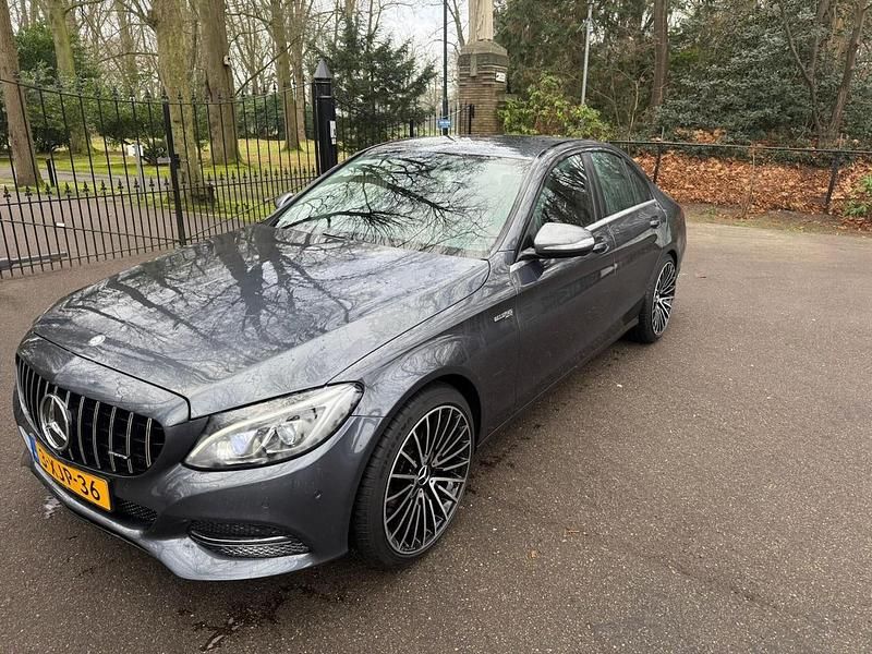 Grijs (metallic) Occasion 2014 Mercedes C180 Prestige Sedan | € 14.750 (Duur) - Afbeelding 1/4
