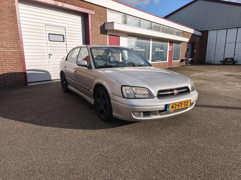 Occasion Subaru Legacy 156 PK (114 kW) 2000 Zilver Sedan