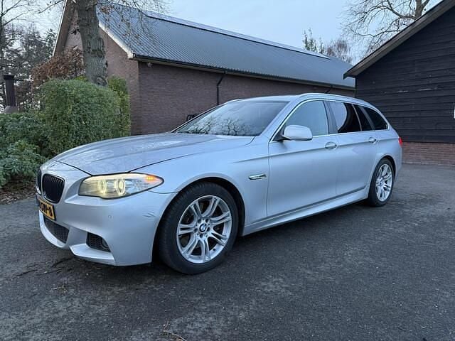 Grijs Gebruikt 2011 BMW 535 Executive Stationwagen | € 7.150 (Super prijs) - Afbeelding 1/4