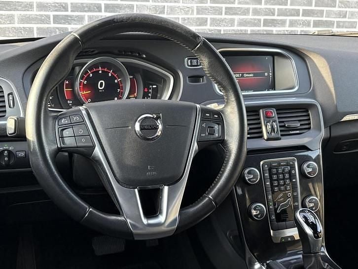 Occasion Volvo V40 CC Momentum 190 PK (139 kW) 2016 Stationwagen