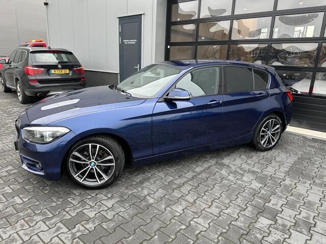 Occasion BMW 118 Executive 136 PK (100 kW) 2019 Blauw Hatchback